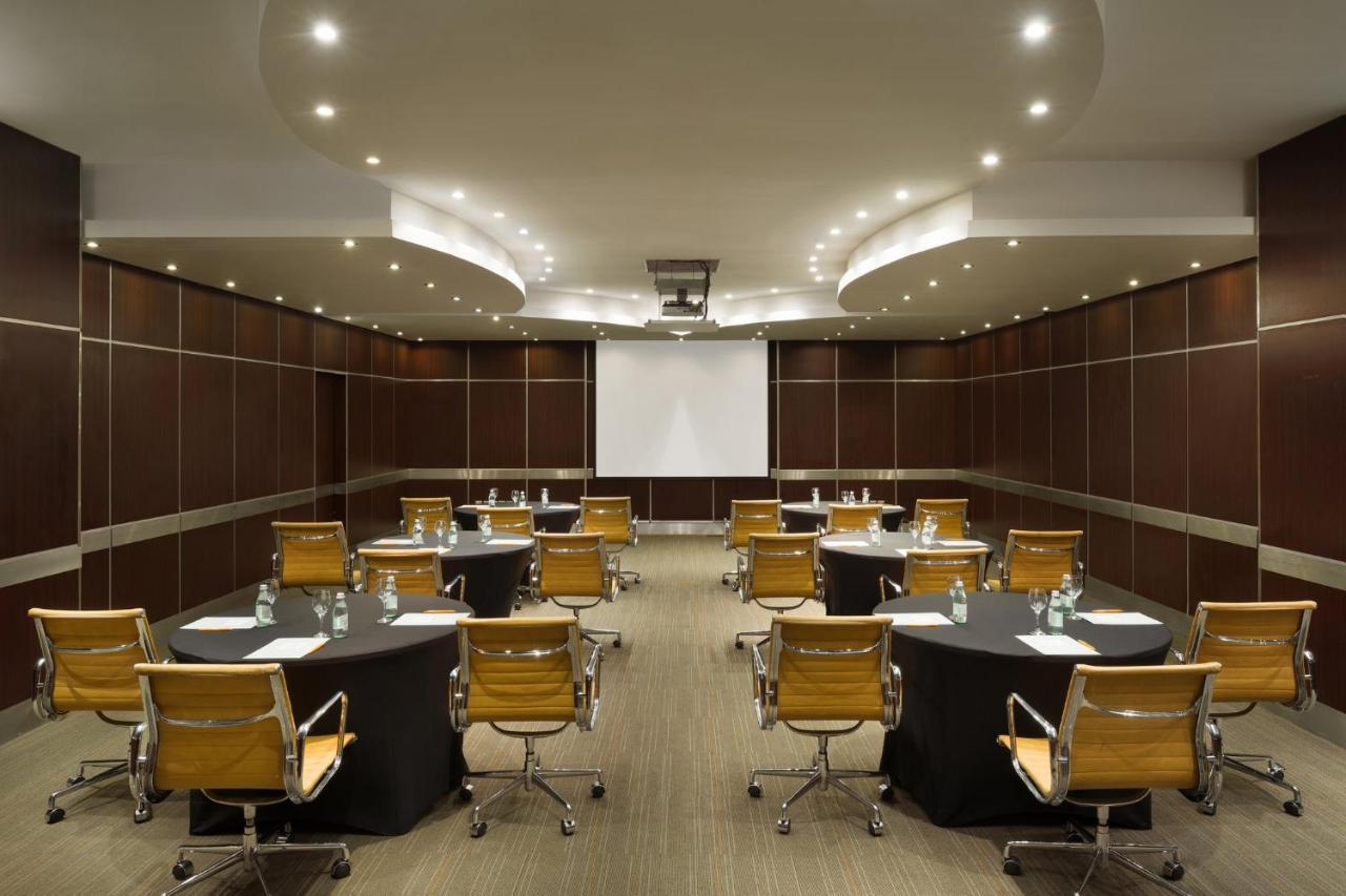 Crowne Plaza By Ihg 5*